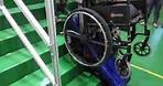 鉑康輪椅及復康產品專門店 - 台灣 Merits 履帶式爬樓梯機