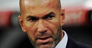 ▷ Biografía de Zinedine Zidane - ¡La historia del mito francés!