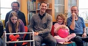 08- Manuel Neuer and Family(Bayern Munich, Germany) photos with friends and relatives