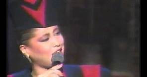 Phyllis Hyman - "Living All Alone" Live ( 1986 )