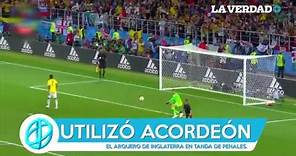 Arquero de Inglaterra utilizó acordeón en tanda de penales contra Colombia.