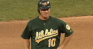 Scott Hatteberg's double gives A's lead in 10th