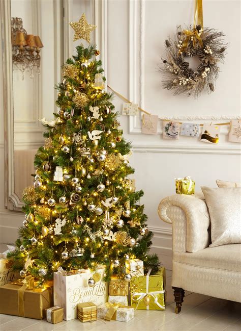 Gold Decor Christmas Tree