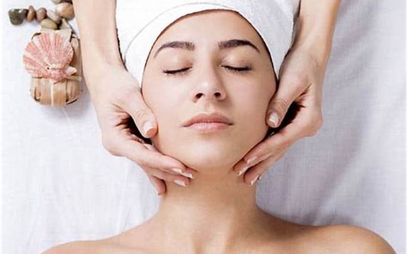  Facial Massage 