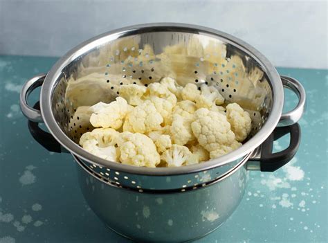  How to Steam Cauliflower 