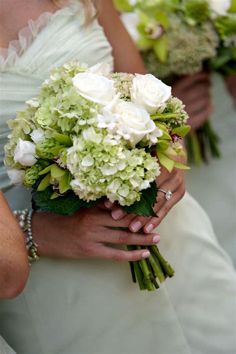 th?q=%20Hydrangea%20Bouquets%20for%20the%20Bride%20and%20Bridesmaids