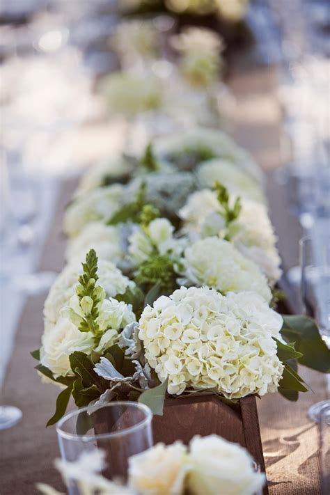 th?q=%20Hydrangea%20Centerpieces%20for%20Wedding%20Tables