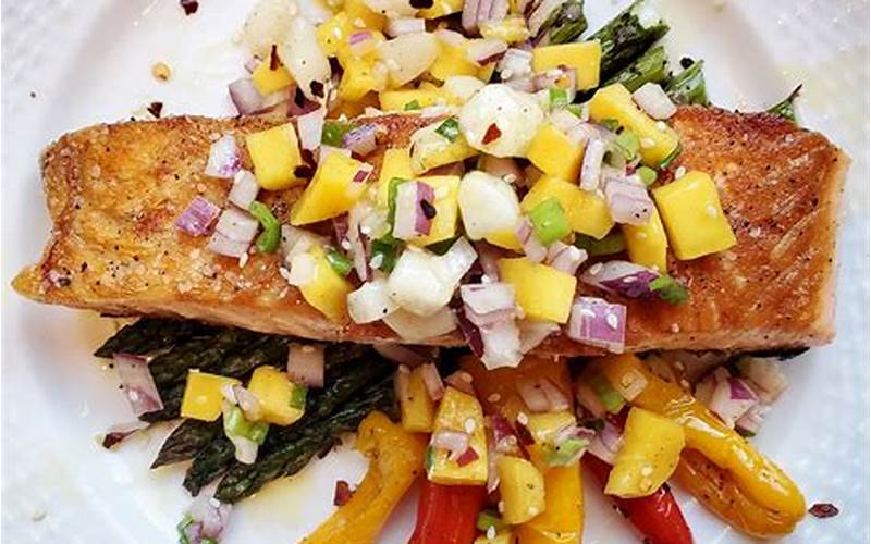  Recipe 1: Pan-Seared Salmon With Mango Salsa 