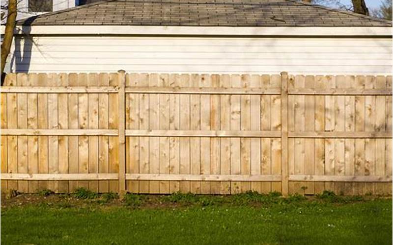  Self Install Privacy Fence: Everything You Need To Know 