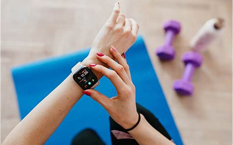  Wearable Tech For Weight Management: Tracking And Motivation 