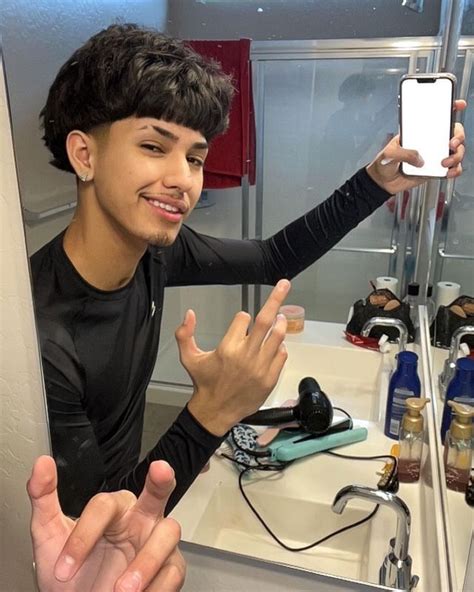 #airplanesimulator | TikTok