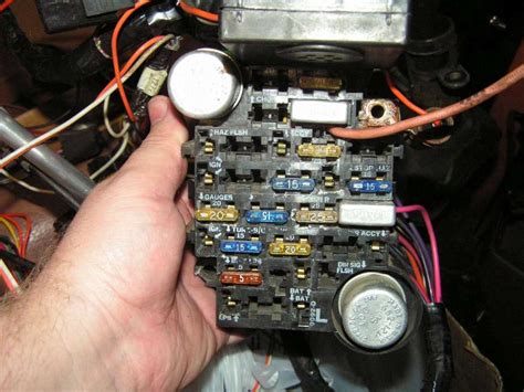 Understanding Fuse Box Layout Image