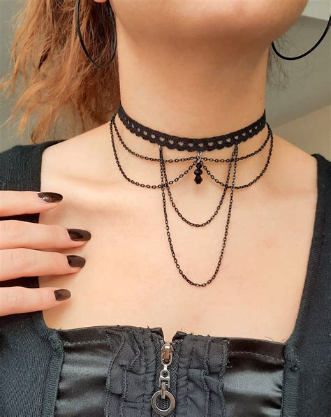 chokers