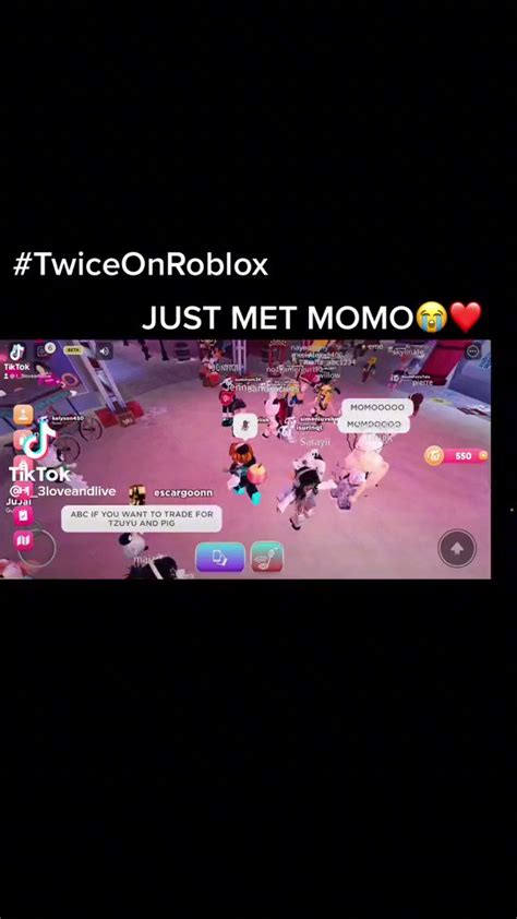 [Not available]: MOMO was in the game with you - Roblox