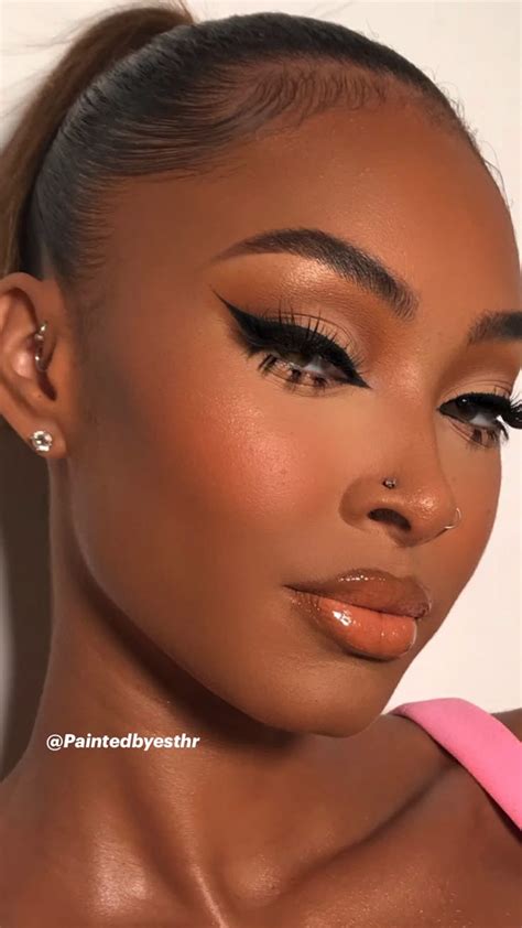 Baddie makeup brows with arched shape