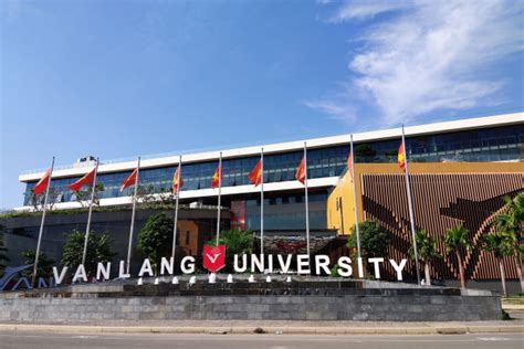 đại học văn lang tuyển dụng