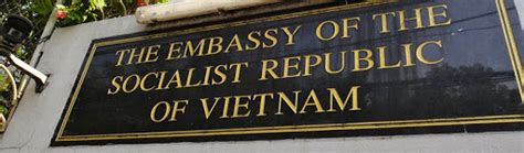 đại sứ quán tiếng anh là gì