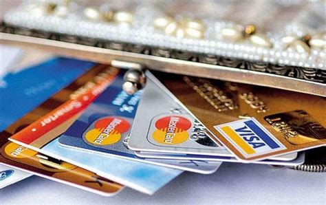 điều kiện làm thẻ tín dụng