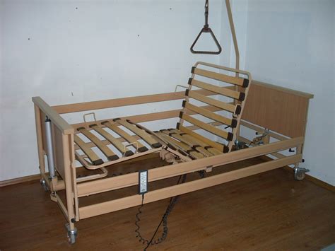 łóżko rehabilitacyjne używane cena