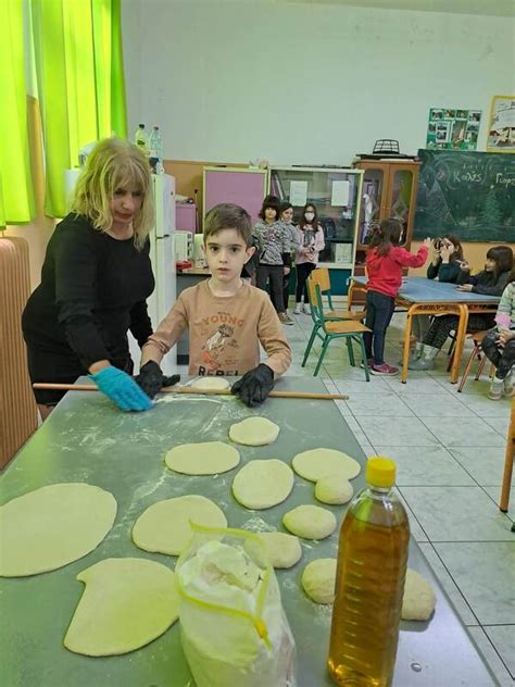 ολοι μαζι στη σχολικη ζωη