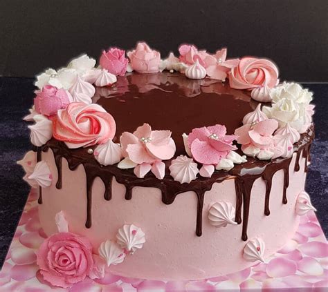 תמונות של עוגות יום הולדת