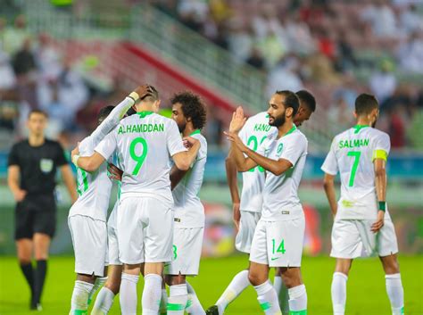 المنتخب السعودي ضد عمان