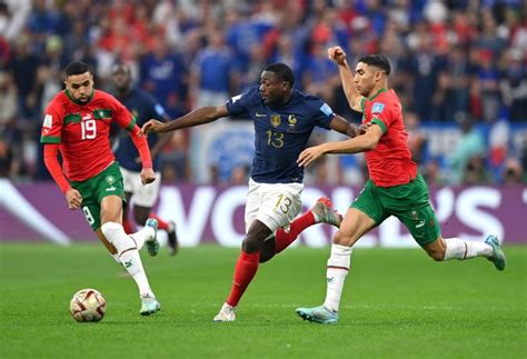 المنتخب المغربي ضد فرنسا