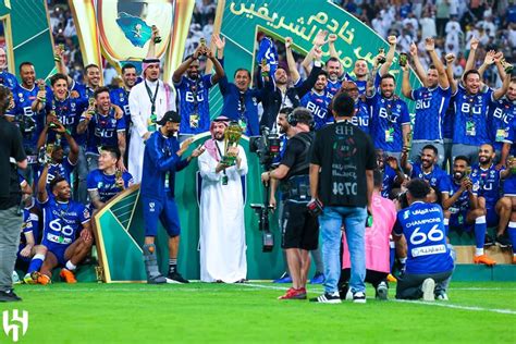 الهلال والوحدة نهائي كأس الملك