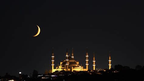 تحري هلال رمضان 2024 الامارات