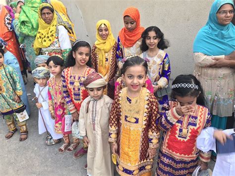 تقرير عن العيد في عمان