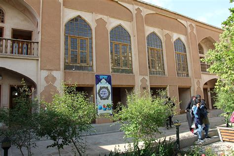 سایت دانشگاه هنر اصفهان