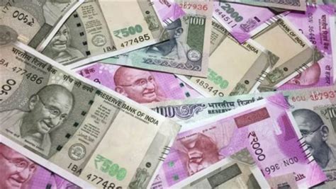 سعر الدولار مقابل الروبية الهندية
