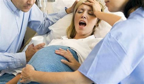 كيفية الولادة الطبيعية: نصائح ذات مغطاة واسعة لحصول على أفضل النتائج