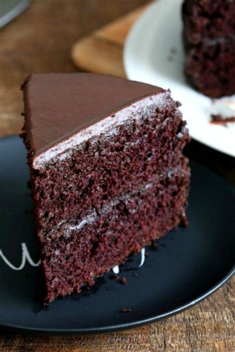 طريقة الصنع لكيكة الشوكولاتة اللذيذة