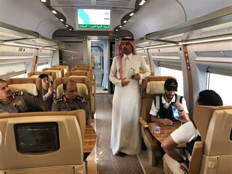 قطار من مكة الى المدينة