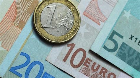 يورو مقابل الجنيه المصري