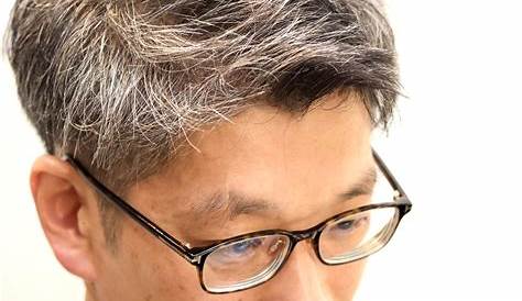 40代50代ビジネスマン向けグレイヘアツーブロックアップバングヘアスタイル 人形町、水天宮前の理容室、床屋 HAIR&GROOMING