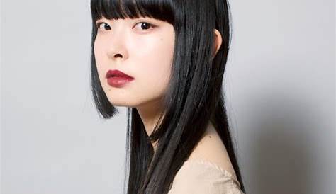 洗練された個性派ロングの髪型・ヘアスタイル ヘアドレ