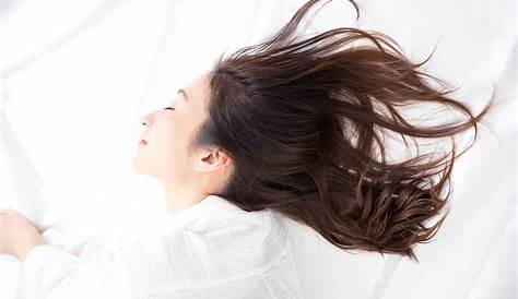髪の毛 寝る 時 ミディアム に髪が傷まないためのお手入れ方法＆摩擦・寝ぐせを防ぐまとめ方・結び方を徹底紹介 LIPS