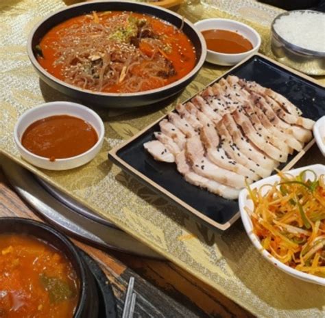 생방송 투데이 보쌈 정식 맛집