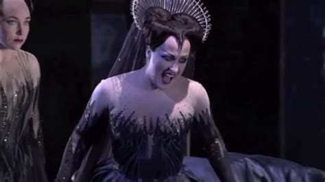 오페라 마술피리 밤의여왕 아리아