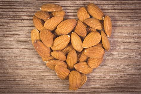 Les Amandes