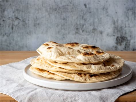 Image d'un pain azyme fraîchement cuit