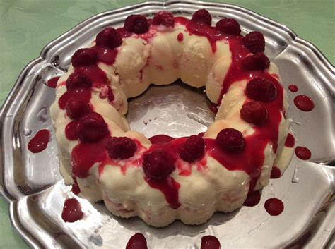 Vacherin Mimi Tupperware