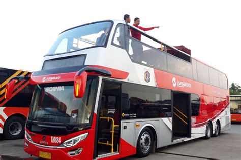  Harga Bus Tingkat di Indonesia 