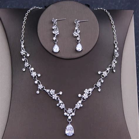 Silver Jewelry for Prom