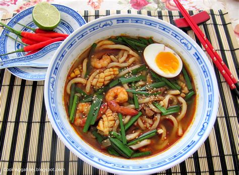 Step 6 of Jjamppong Noodles Preparation