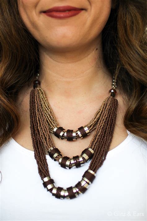 Tips on How to Wear Beaded Necklaces