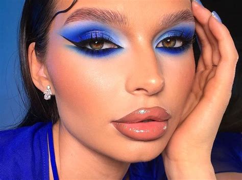 Bold and dramatic makeup