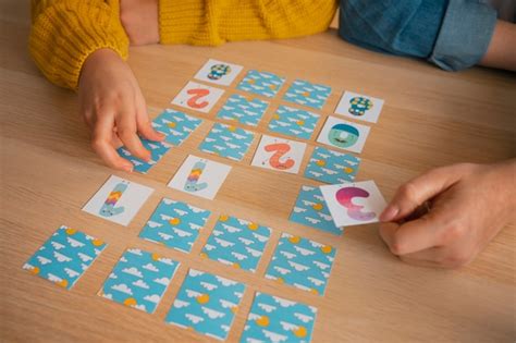  playing Memory Games